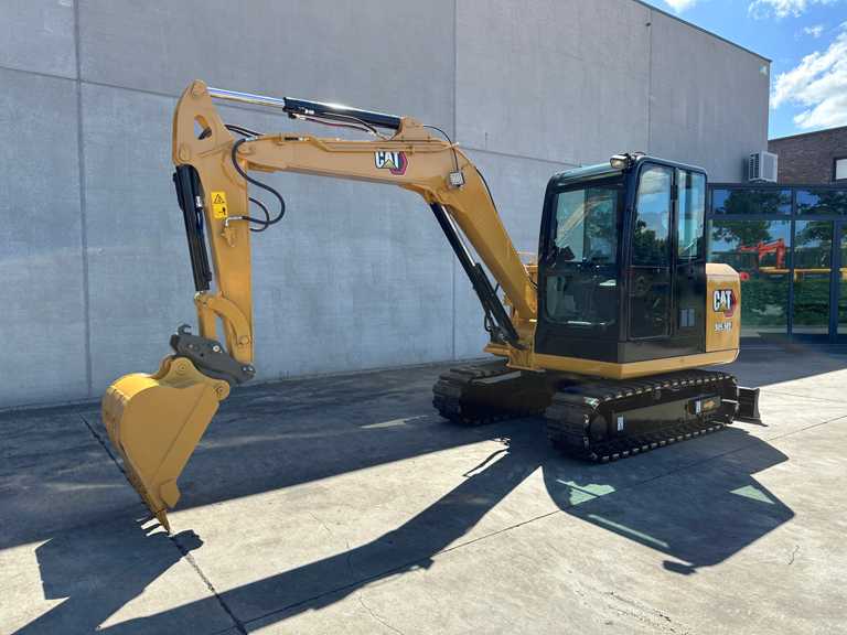 2018 Caterpillar 305.5E2