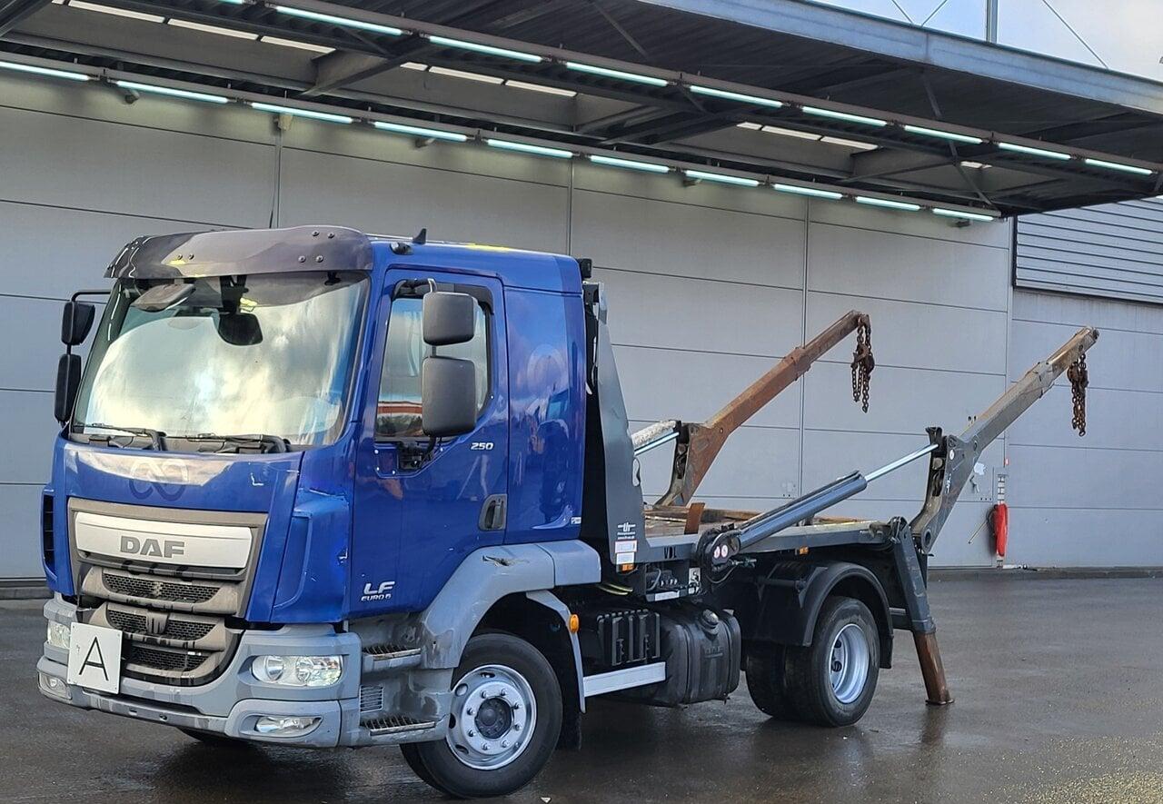 2014 DAF LF 250 Skip loader